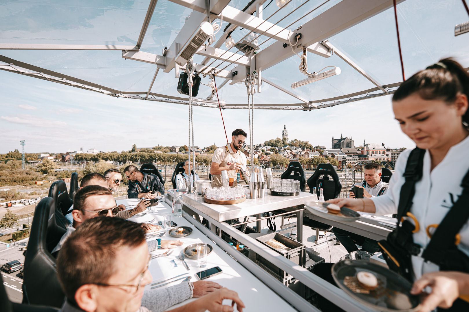 Dinner in the Sky — Mons x Ranger Spirit — photo 8